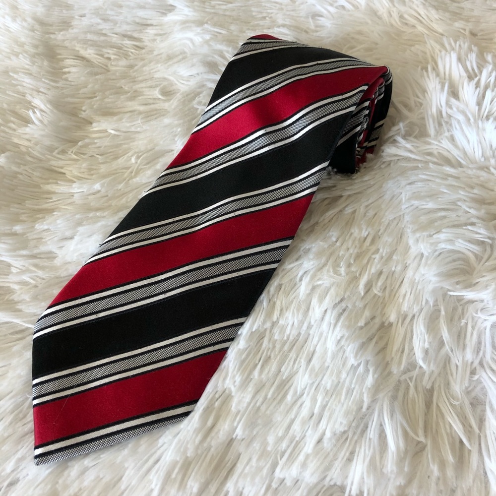 • Donald J Trump Mens Necktie •